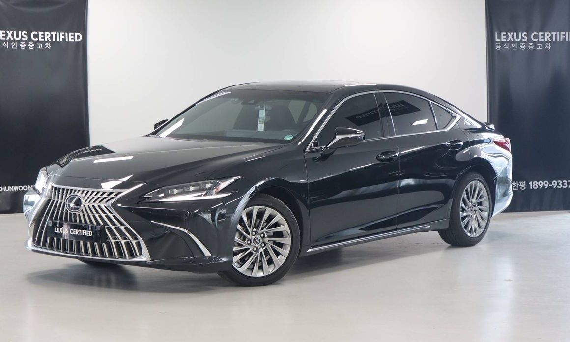 Lexus ES 2026