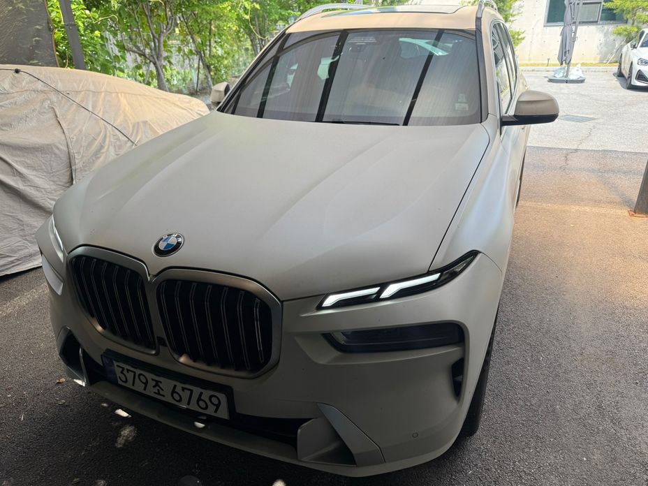 BMW X7 2024
