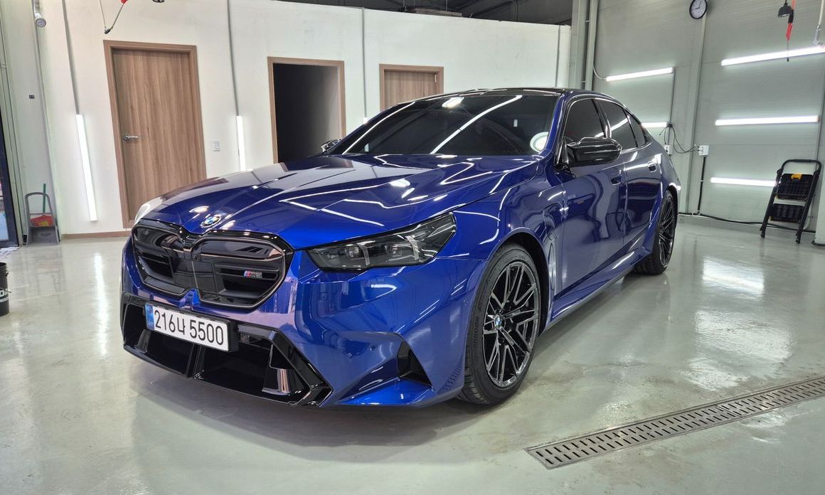 BMW M5 2025