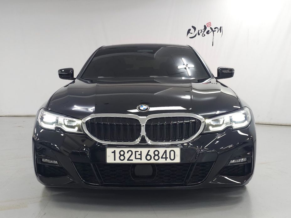 BMW 3-Series 2021