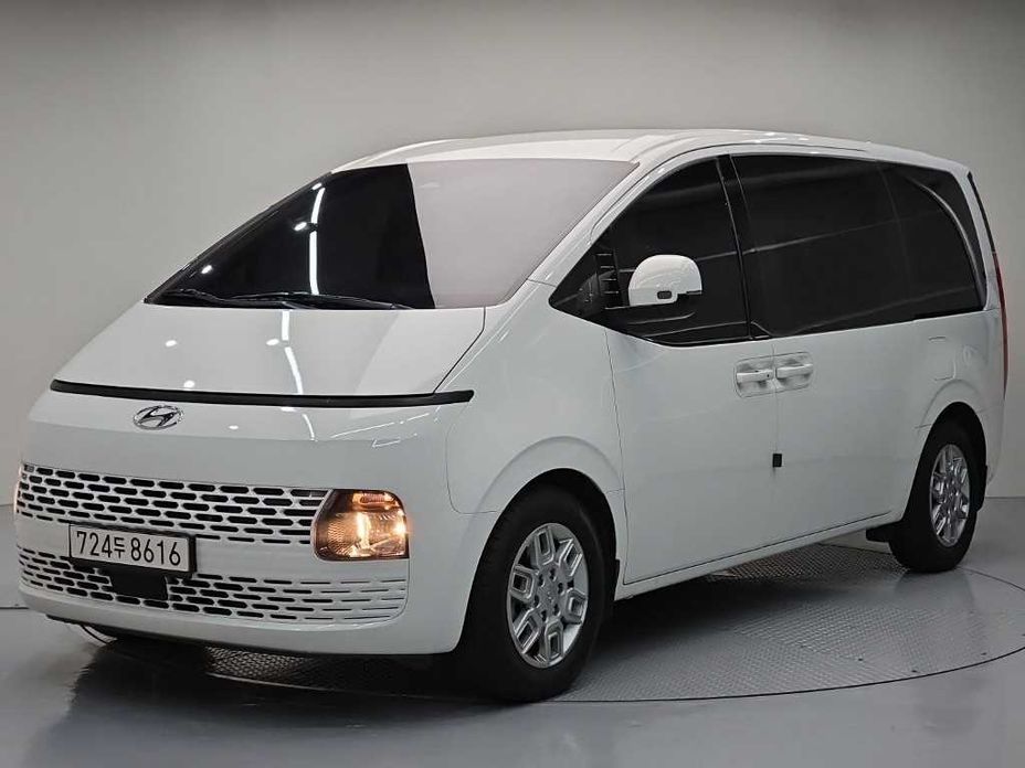 Hyundai Staria 2022