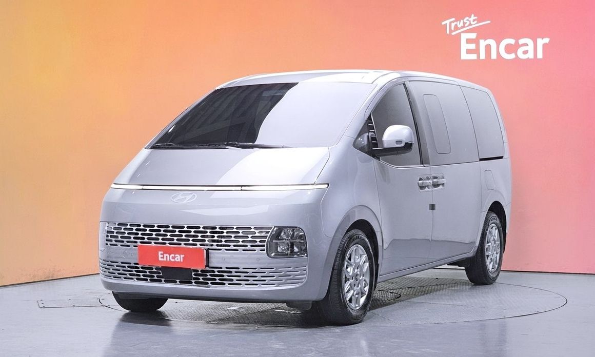 Hyundai Staria 2025