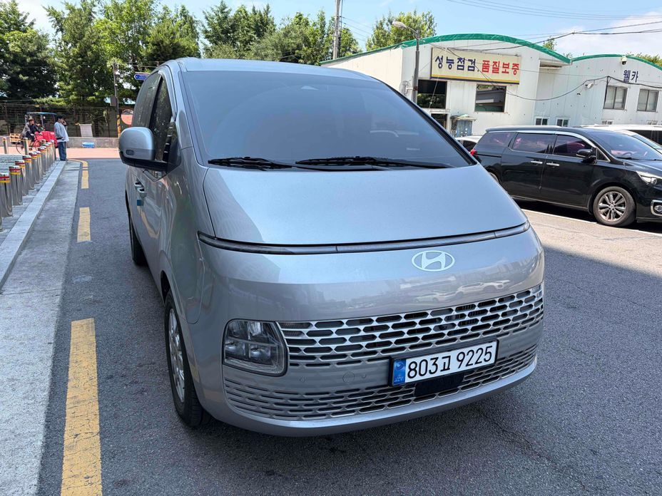 Hyundai Staria 2025