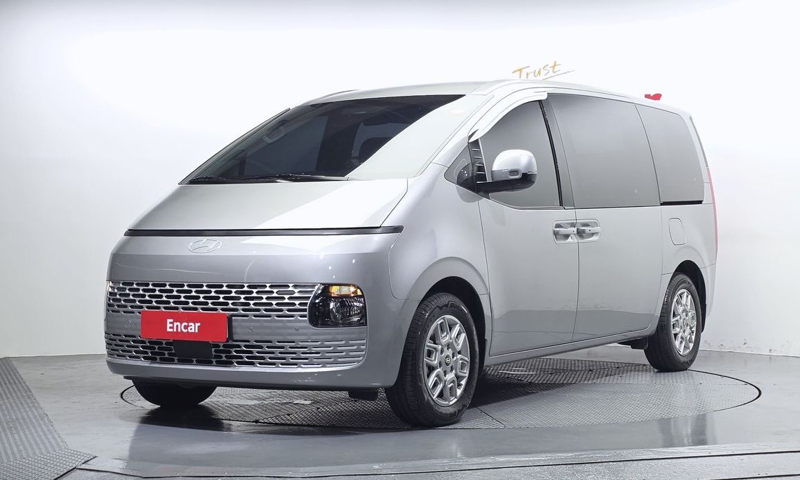 Hyundai Staria 2025
