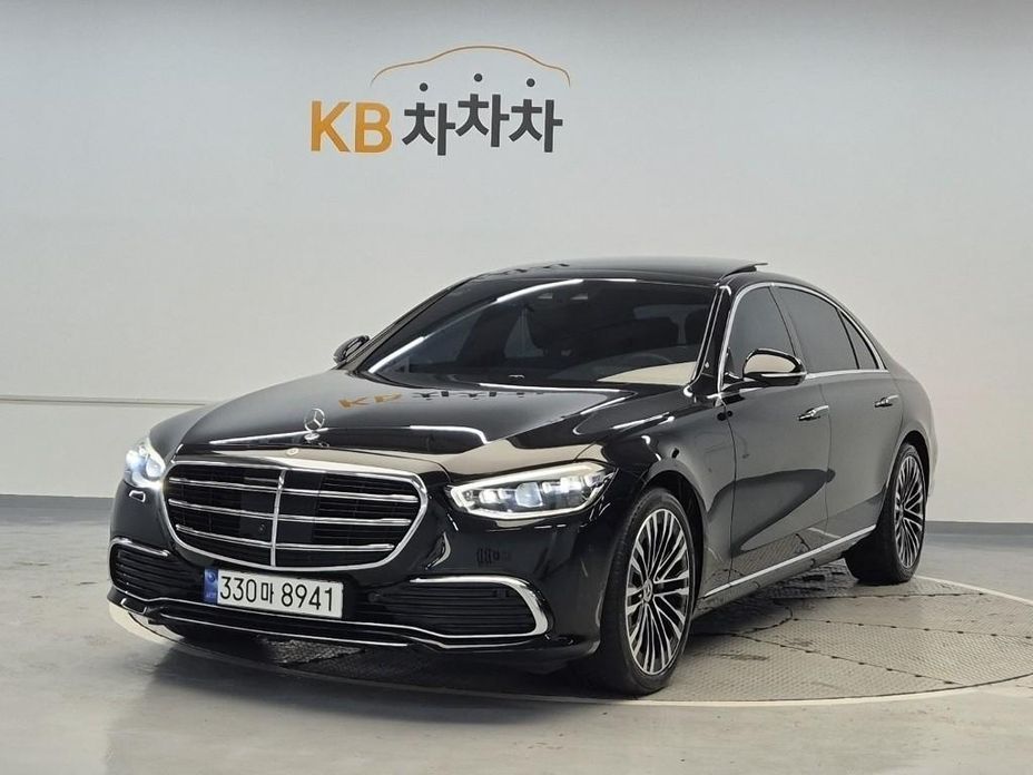 Mercedes-Benz S-Class 2023