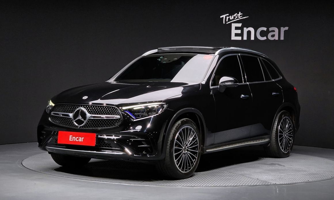Mercedes-Benz GLC-Class 2023