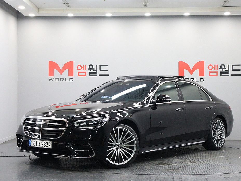 Mercedes-Benz S-Class 2024