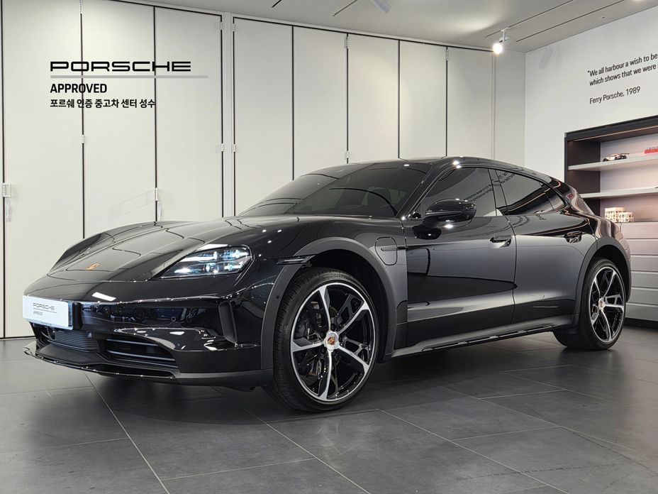 Porsche Taycan 2025