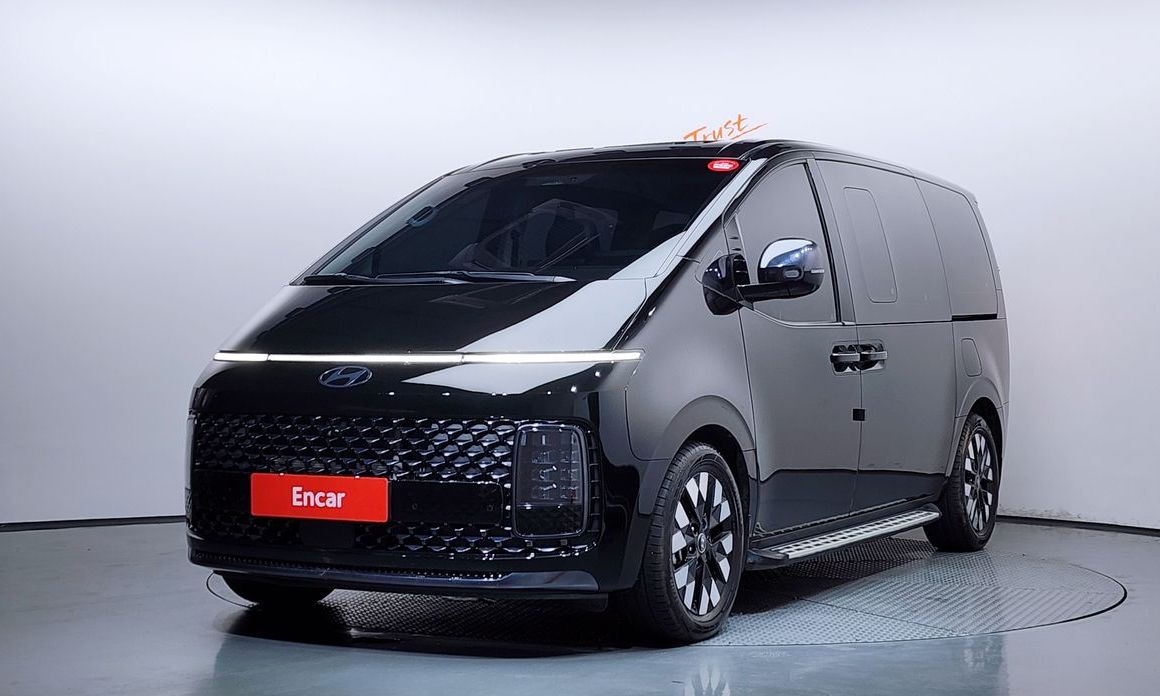 Hyundai Staria 2025