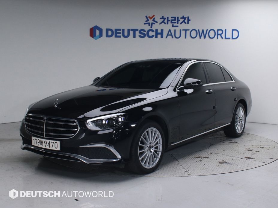 Mercedes-Benz E-Class 2023