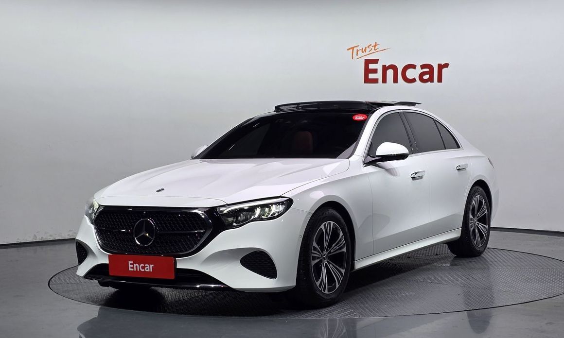 Mercedes-Benz E-Class 2024