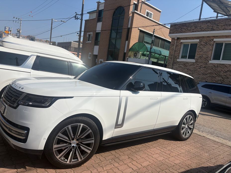 Land Rover Range Rover 2025