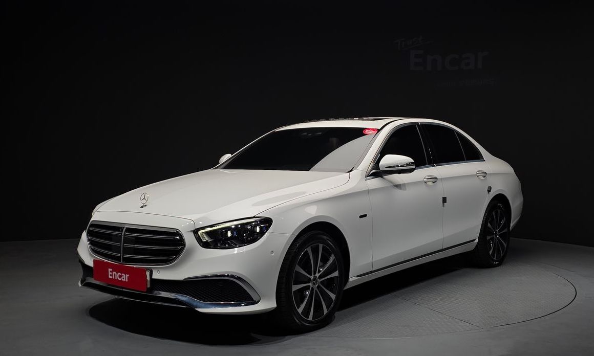 Mercedes-Benz E-Class 2021