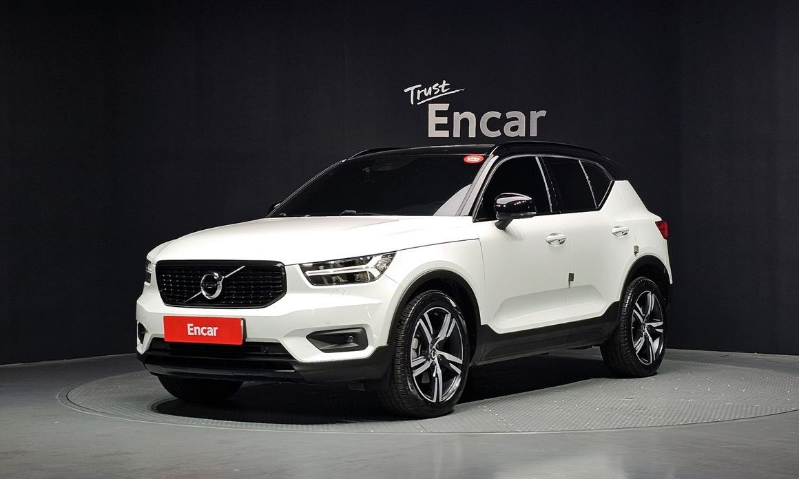Volvo XC40 2021