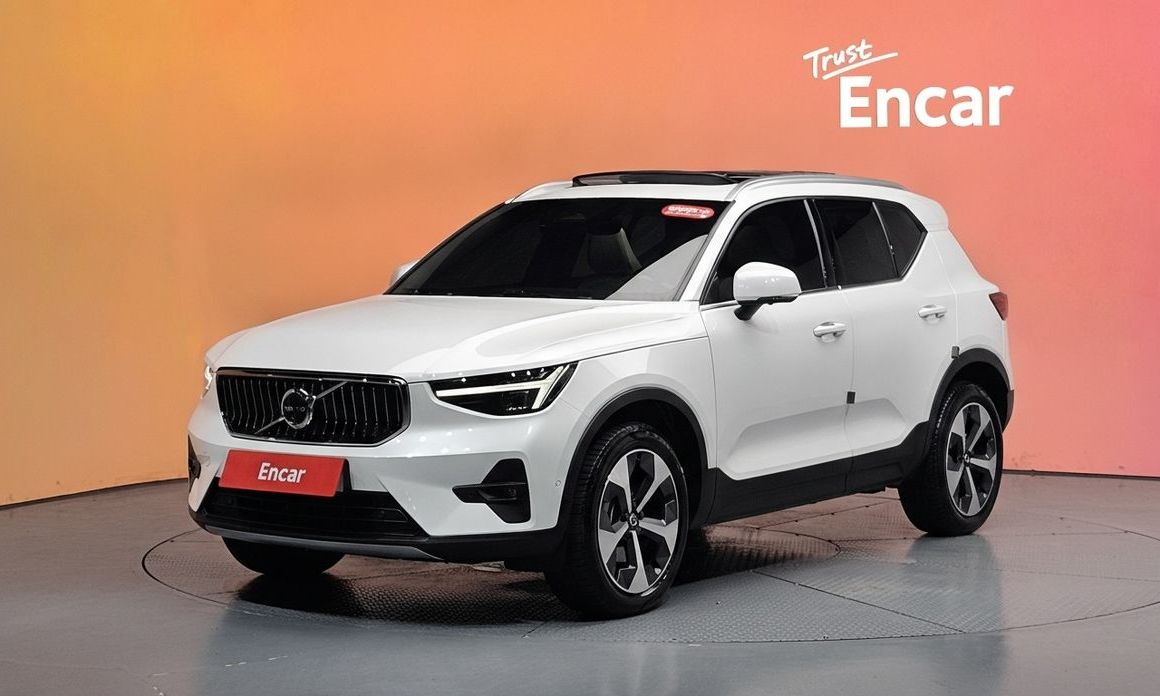 Volvo XC40 2024