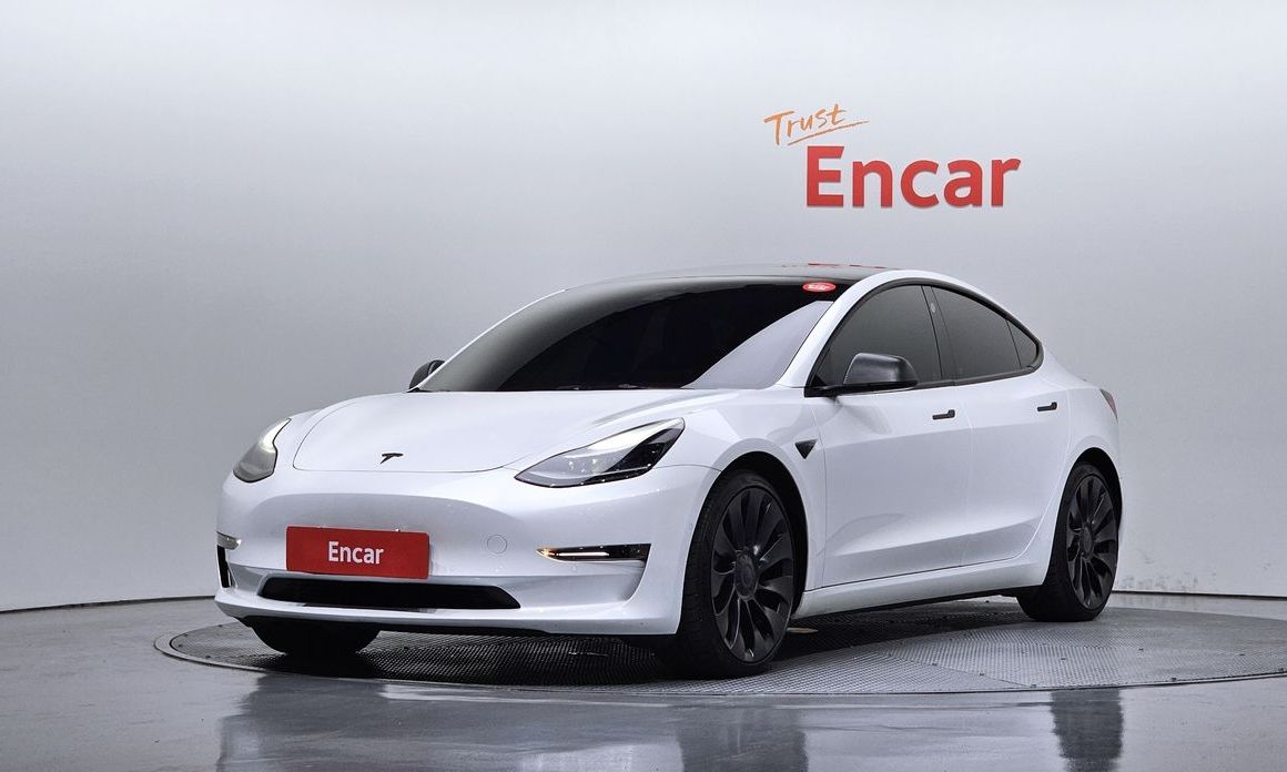 Tesla Model 3 2022
