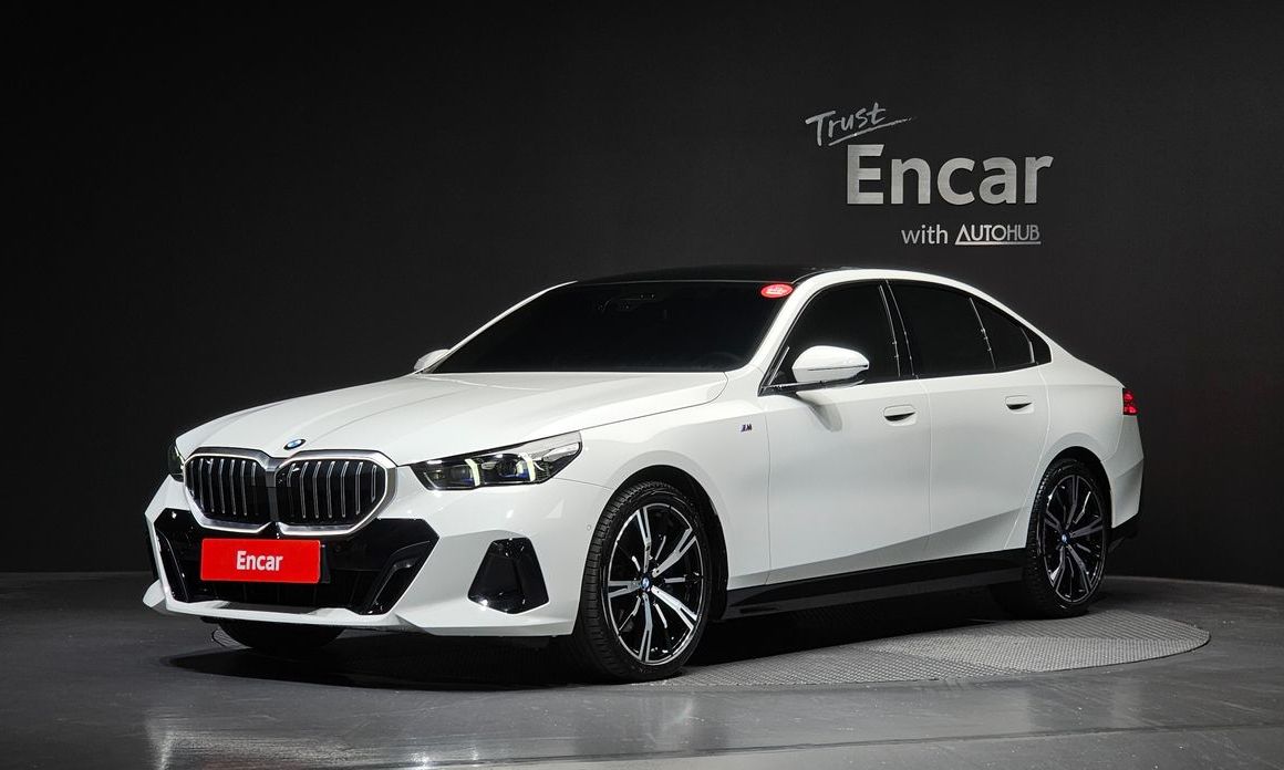 BMW 5-Series 2025