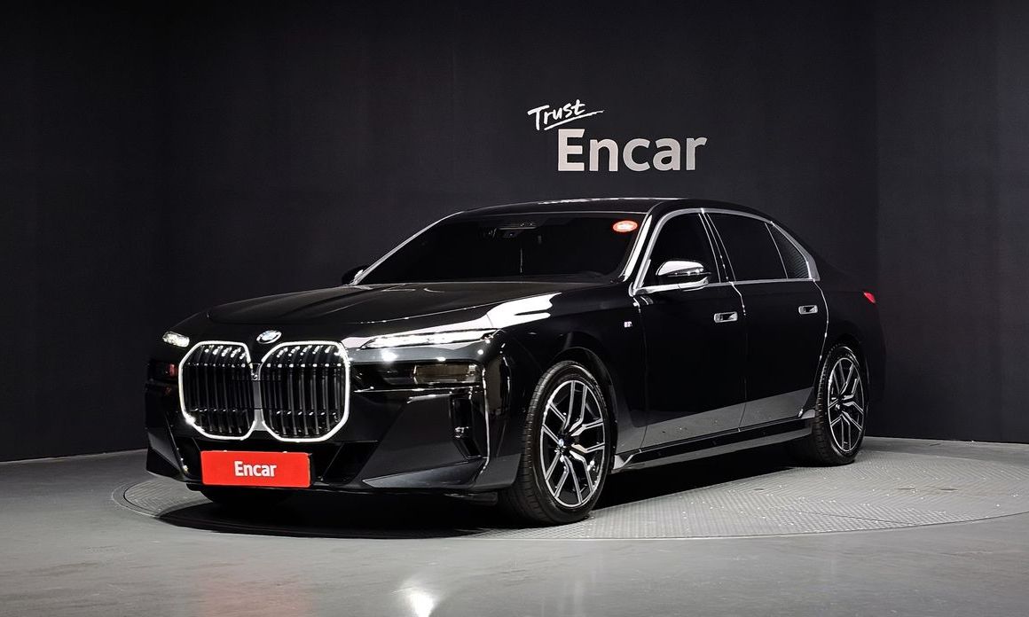 BMW 7-Series 2025