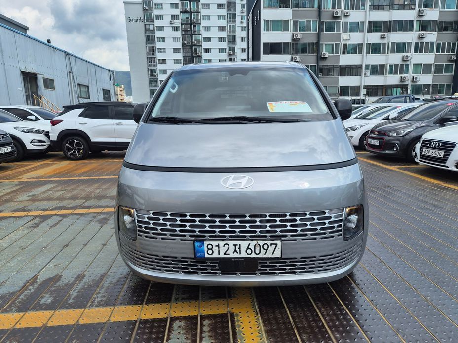 Hyundai Staria 2023