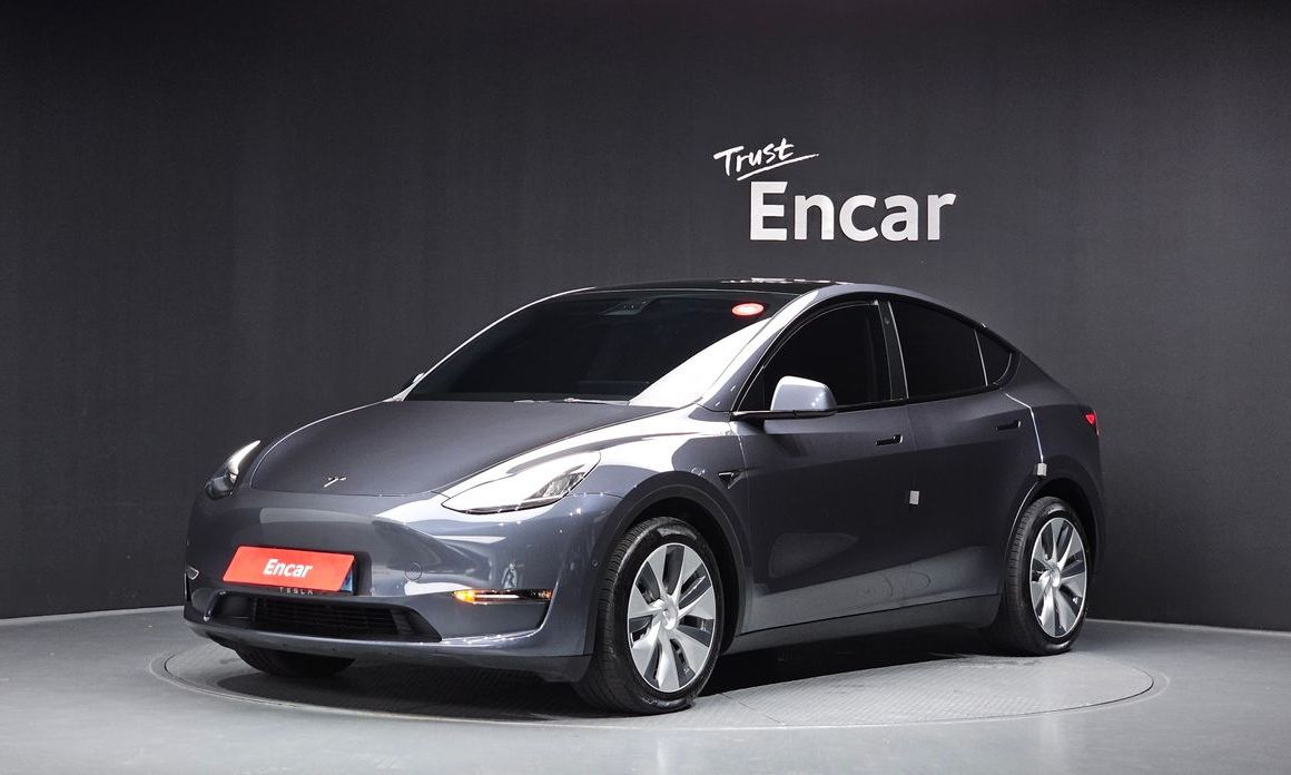 Tesla Model Y 2021
