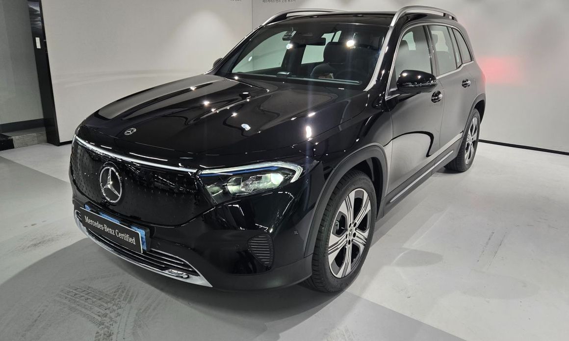 Mercedes-Benz EQB 2026