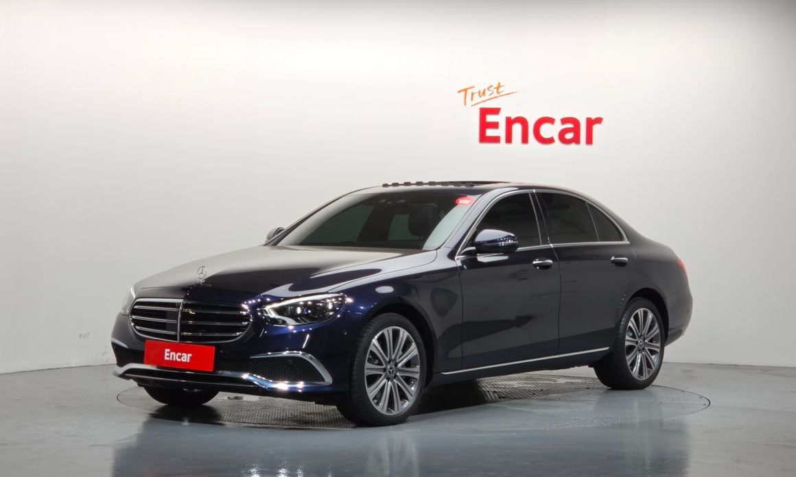 Mercedes-Benz E-Class 2023