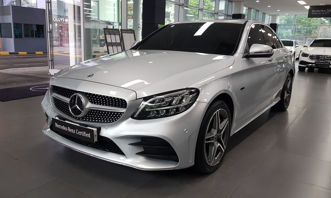 Mercedes-Benz C-Class 2020