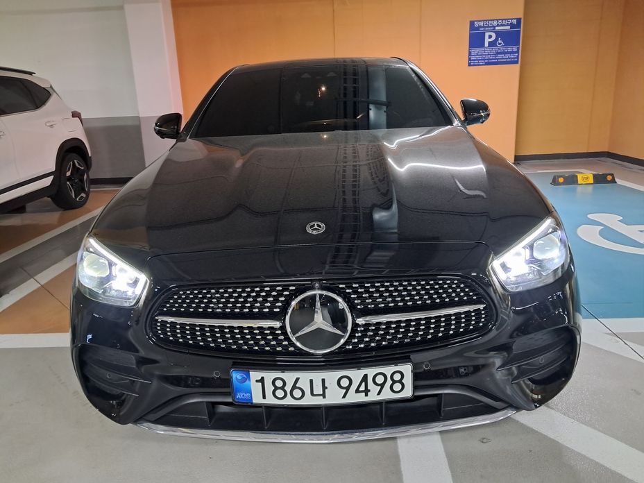 Mercedes-Benz E-Class 2022