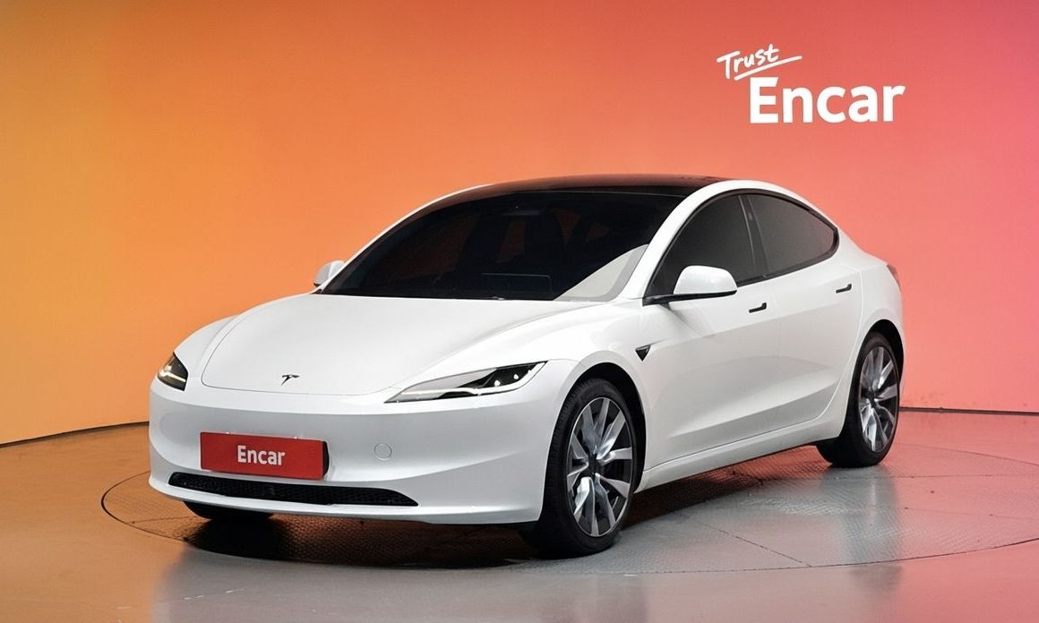 Tesla Model 3 2024