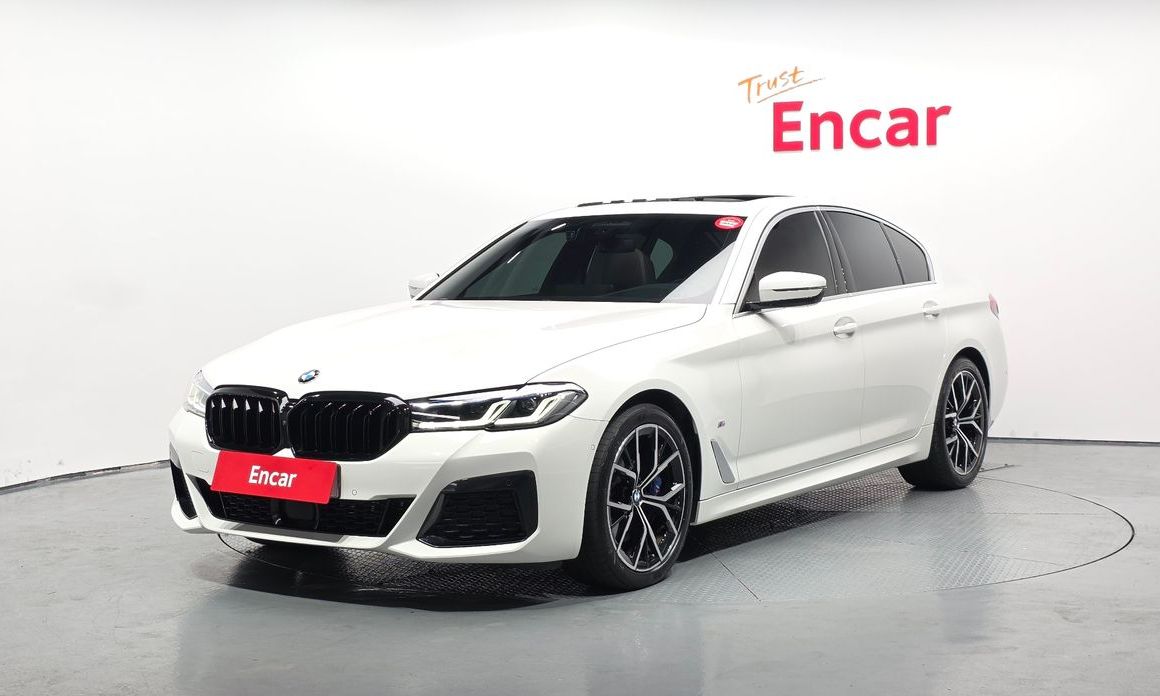 BMW 5-Series 2023