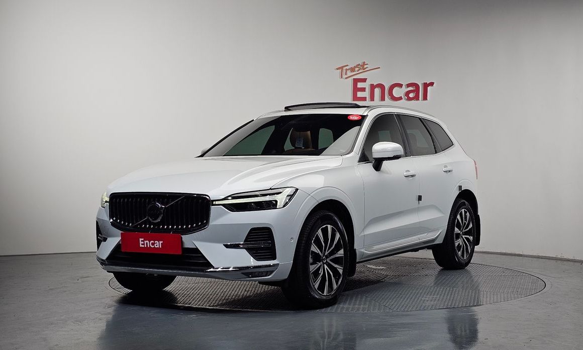Volvo XC60 2025