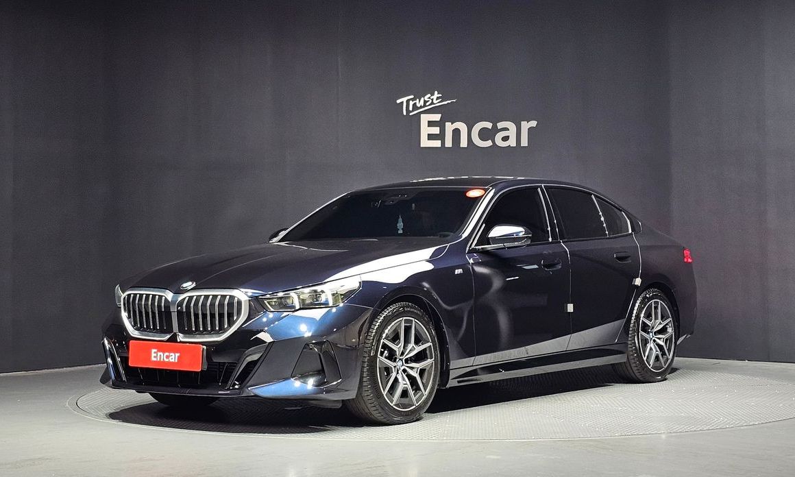 BMW 5-Series 2025