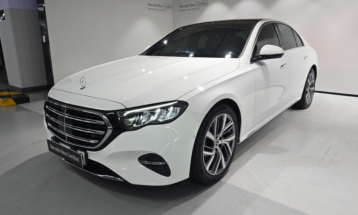 Mercedes-Benz E-Class 2025