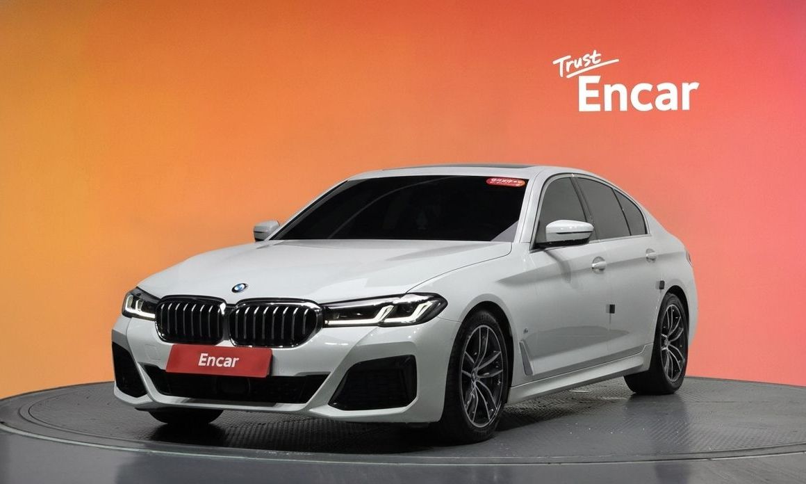 BMW 5-Series 2023