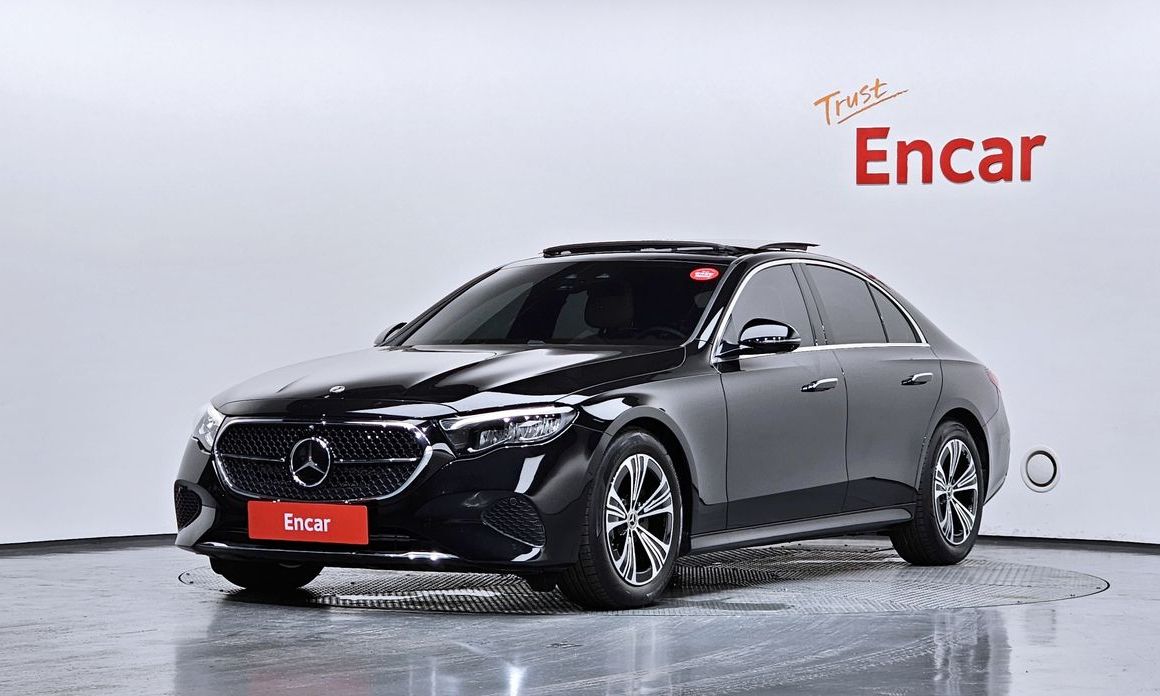 Mercedes-Benz E-Class 2024