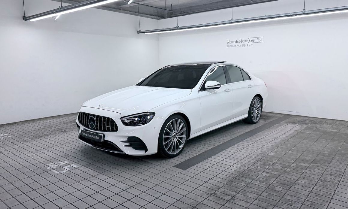 Mercedes-Benz E-Class 2022