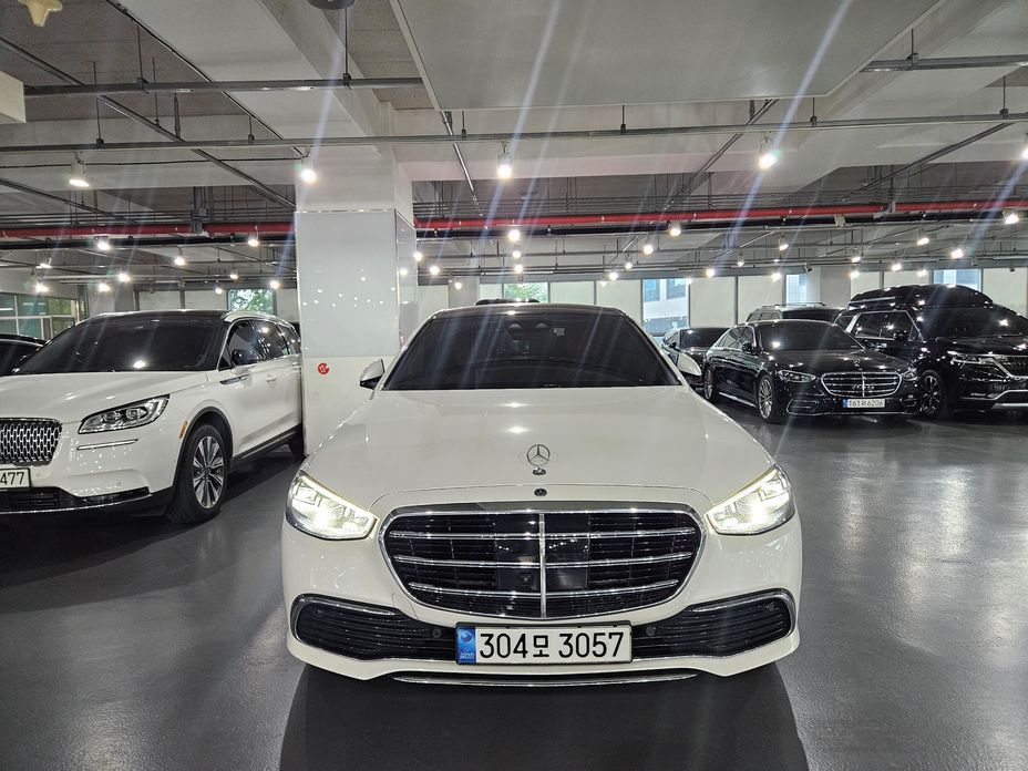 Mercedes-Benz S-Class 2021