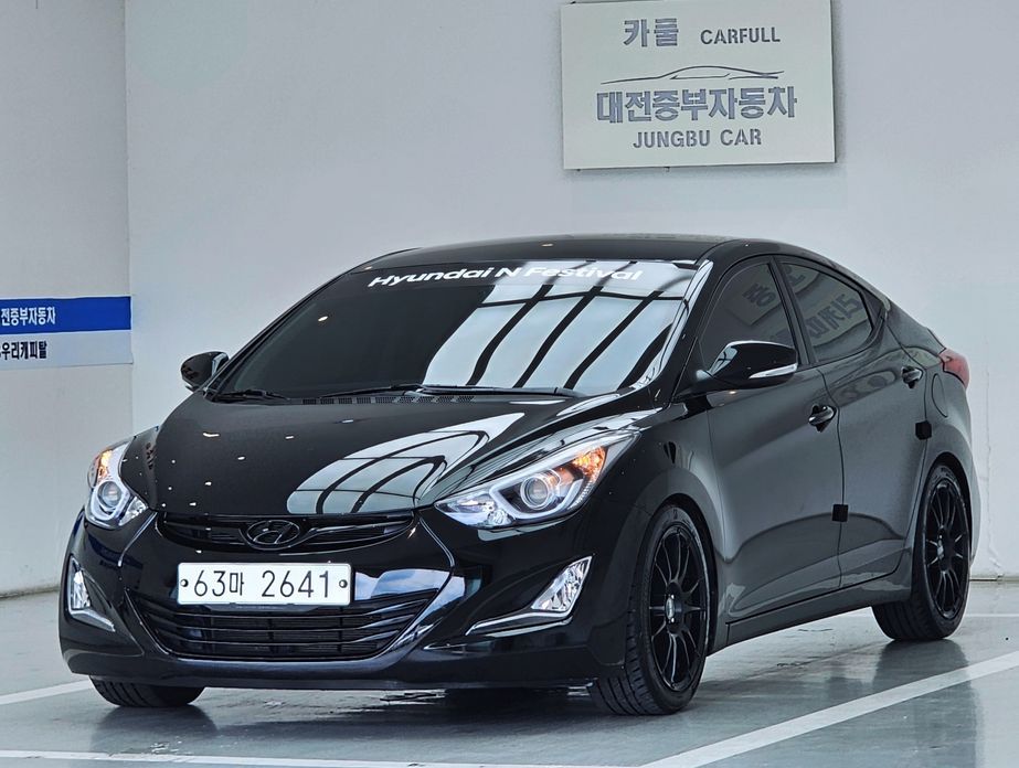 Hyundai AVANTE 2015