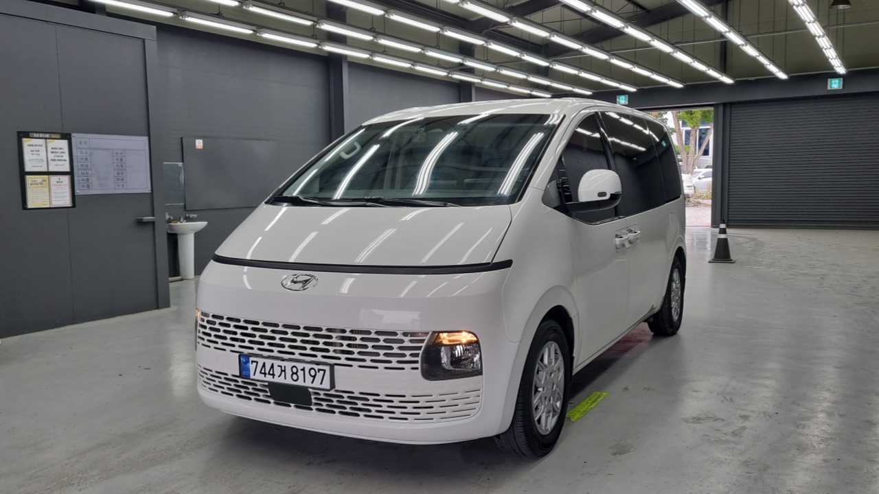 Hyundai Staria 2022