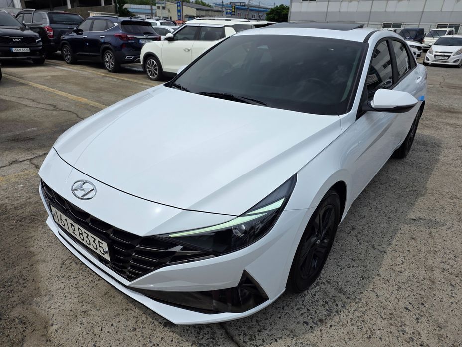 Hyundai AVANTE 2023