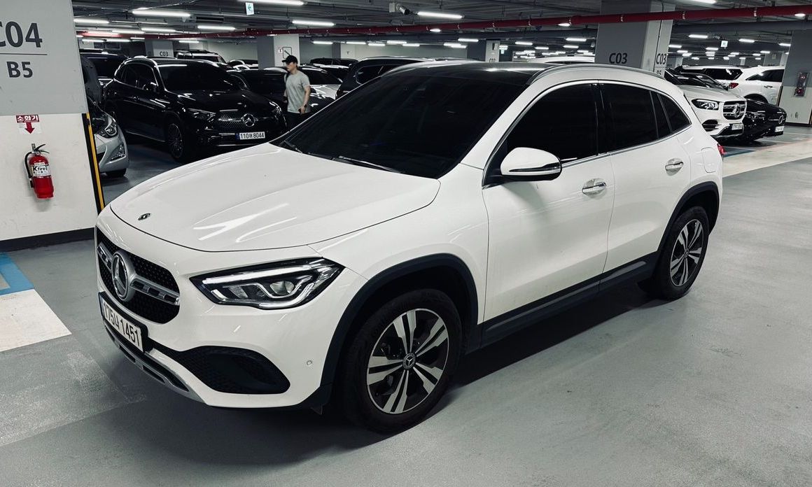 Mercedes-Benz GLA-Class 2021
