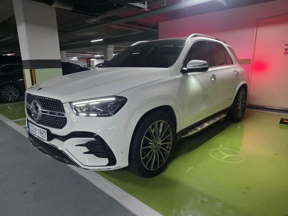 Mercedes-Benz GLE-Class 2025