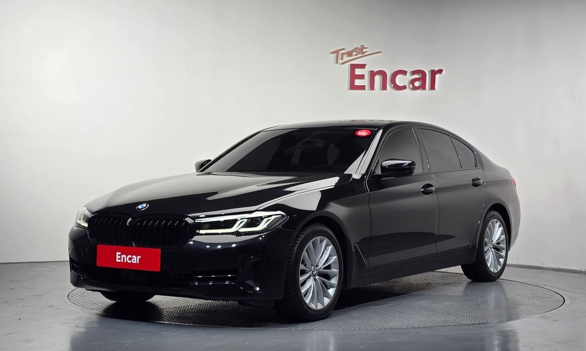 BMW 5-Series 2023