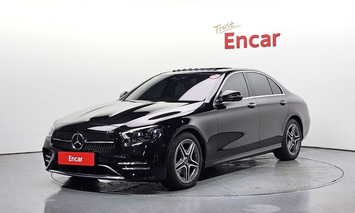Mercedes-Benz E-Class 2023