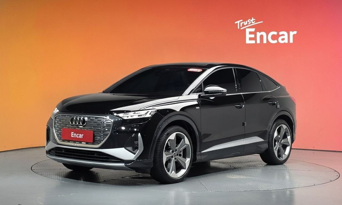 Audi Q4 e-tron 2025