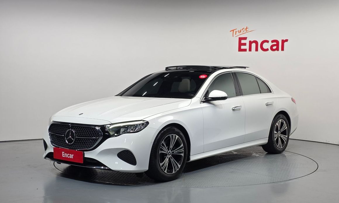 Mercedes-Benz E-Class 2024