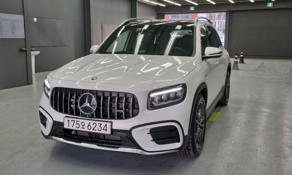 Mercedes-Benz GLB-Class 2025