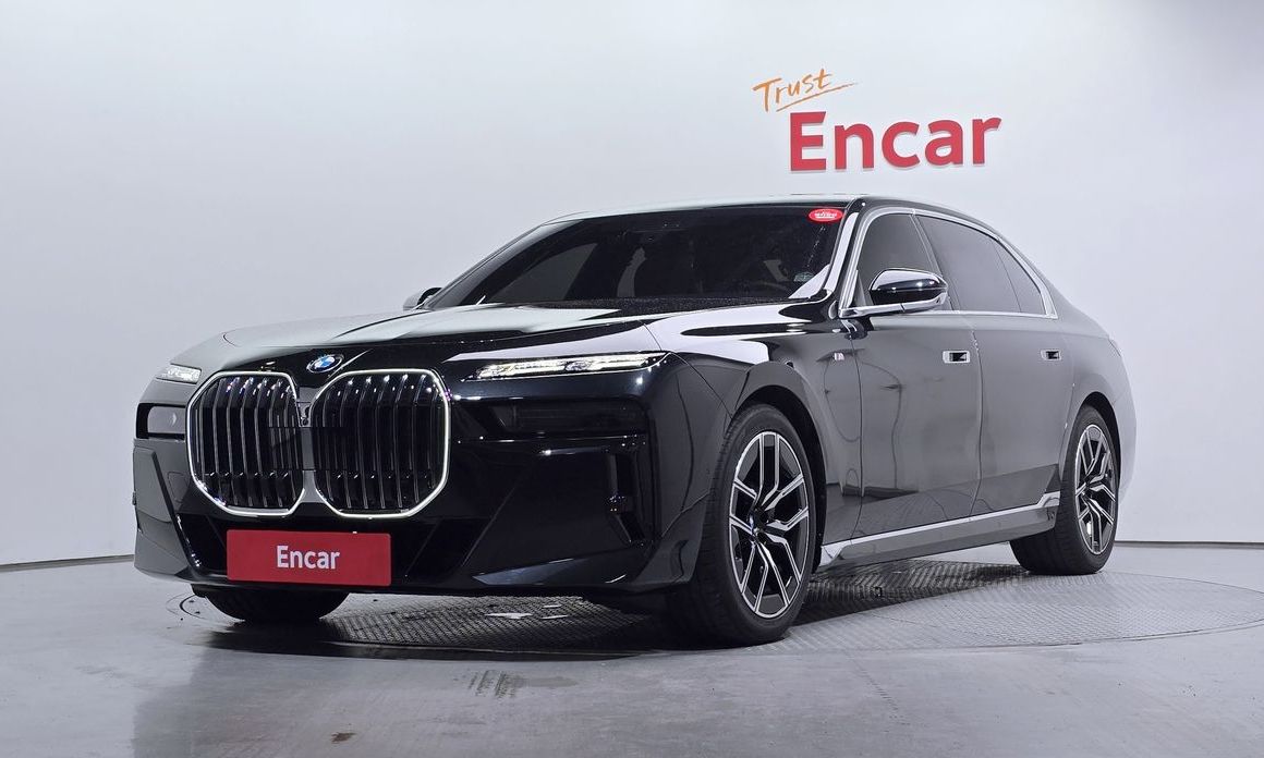 BMW 7-Series 2024