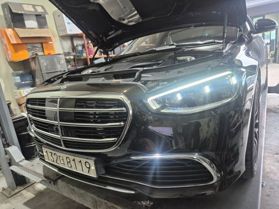 Mercedes-Benz S-Class 2024