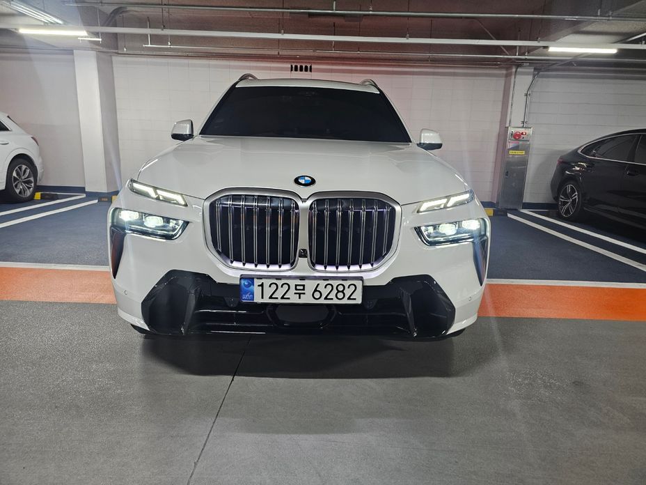 BMW X7 2024